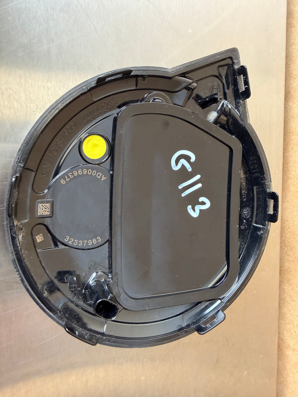 Genuine Volvo grille emblem (also known as a front badge) that fits various models XC40, C40 S60, V60, V90, XC60, and XC90, for model years 2016-2025 and onwards. 32337963